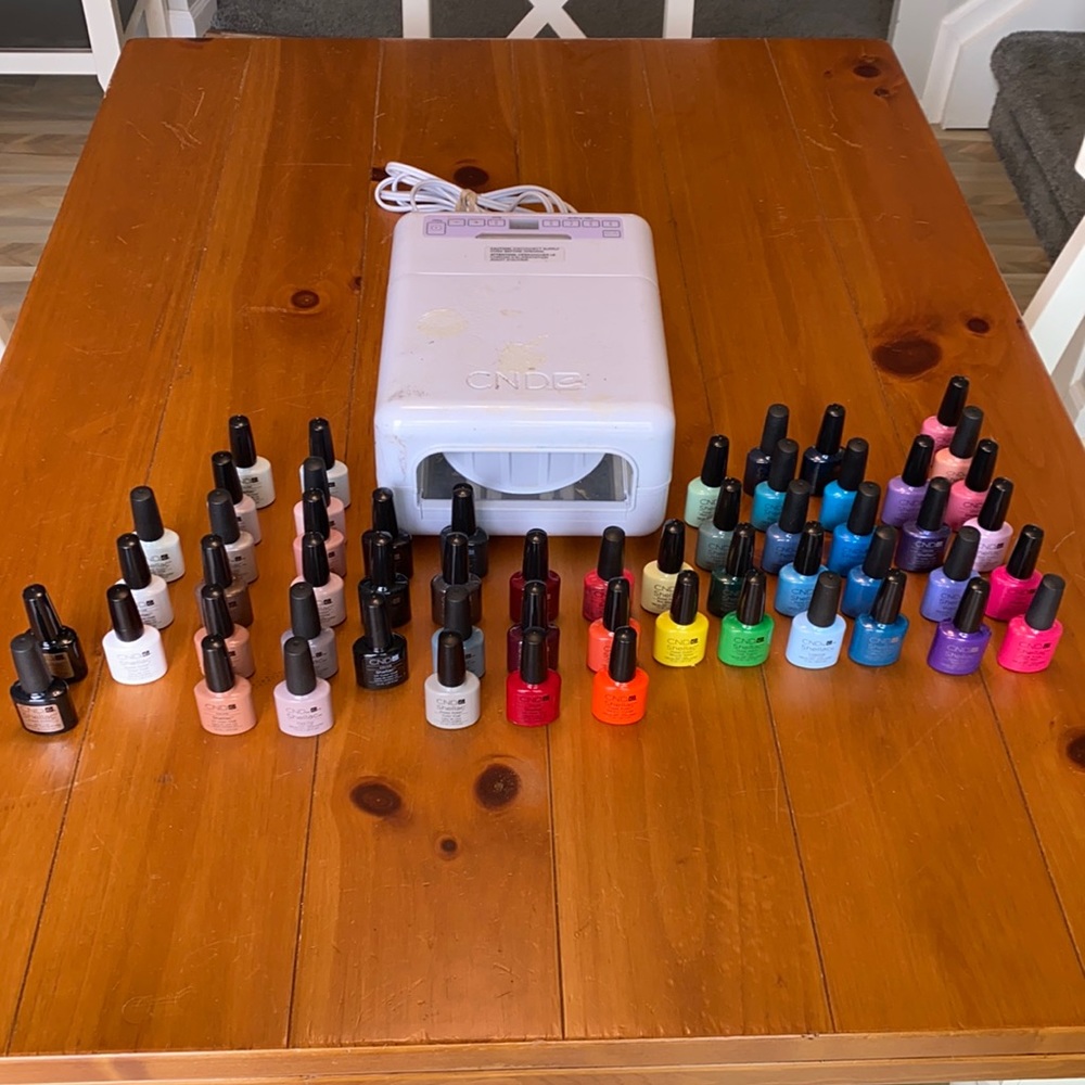 CND Shellac